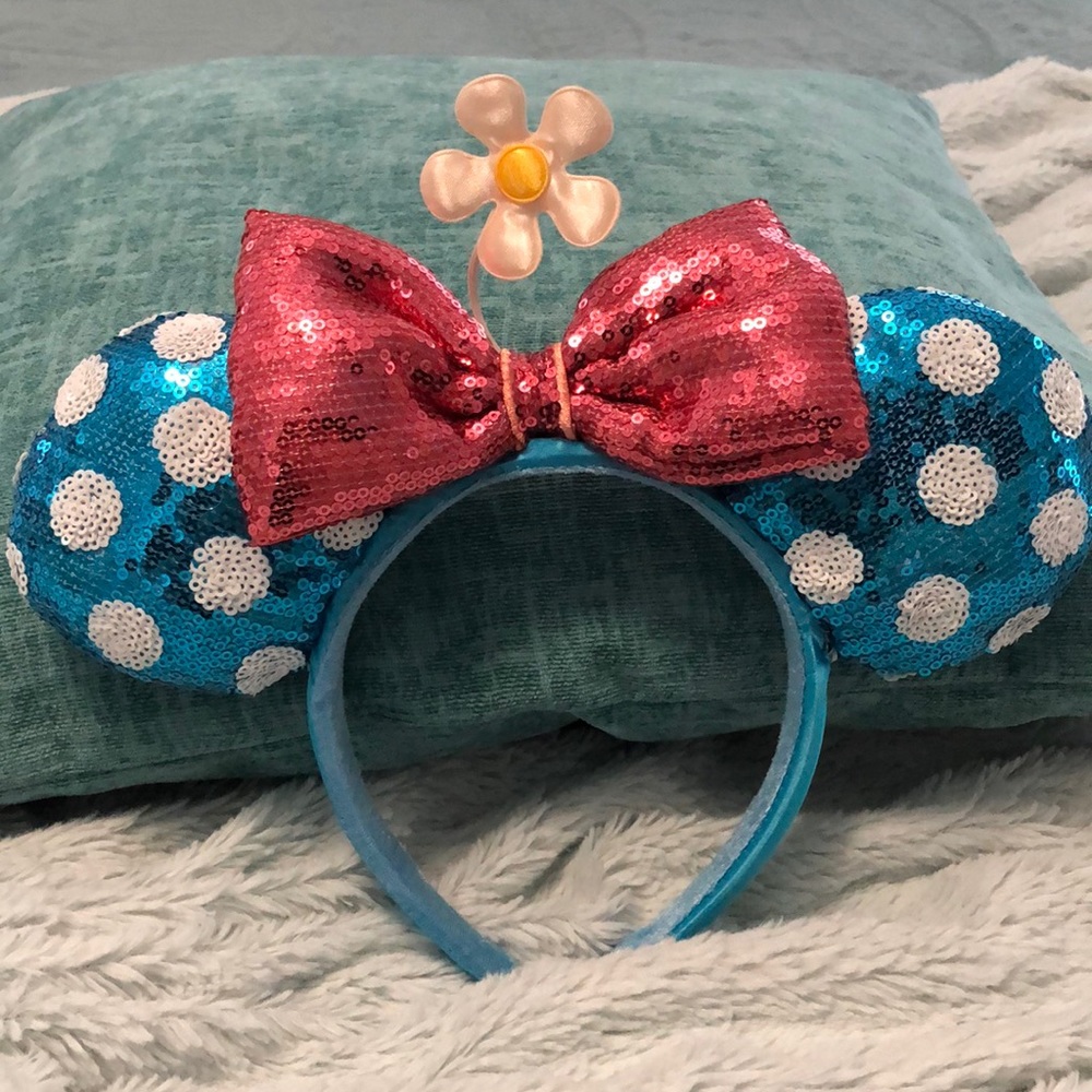 Authentic DisneyParks Minnie Mouse ears. EUC - Picture 2 of 2